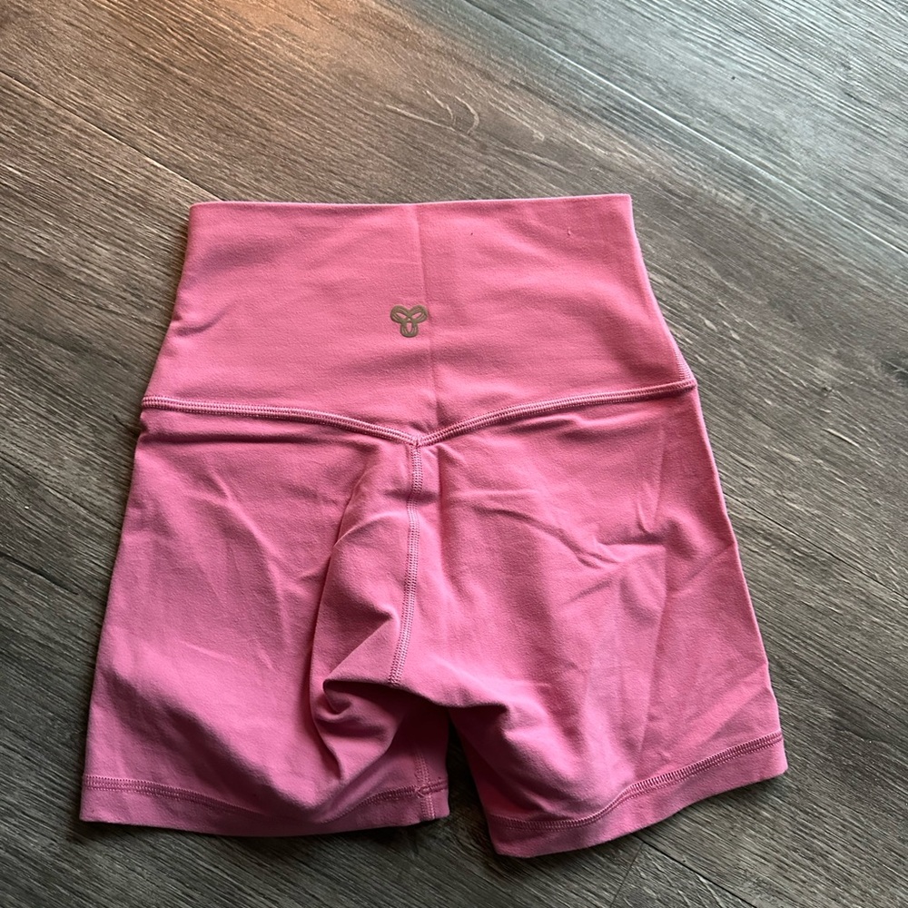 TNA biker shorts